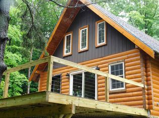 317 Christmas Rd, Montgomery Center, VT 05471