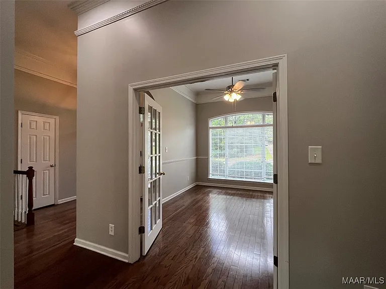 704 Emerald Dr — Photo 11