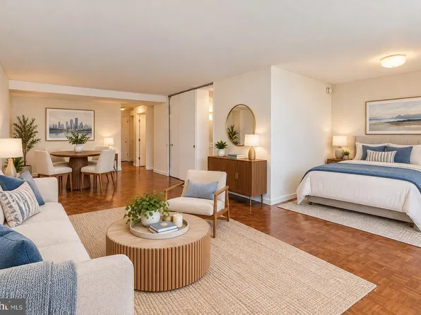 604 S Washington Sq APT 1704, Philadelphia, PA 19106
