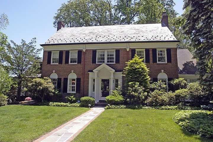 1st image of 194 Wyoming Ave
