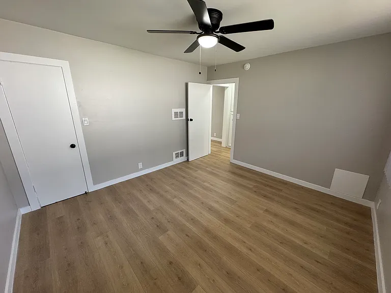 1733 Garfield Pl #12 — Photo 6