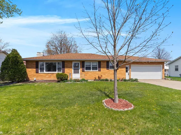 805 E Cedar Ln, Mount Pleasant, IA 52641