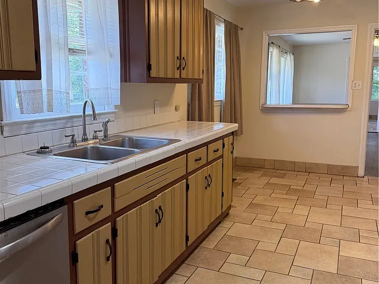 3325 Boone Trl — Photo 3
