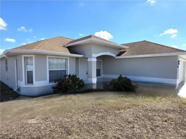 2304 Christopher Ave N, Lehigh Acres, FL 33971
