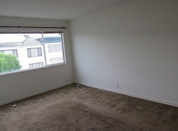 4th image of 156 School St APT C