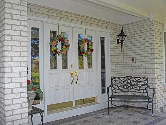 2nd image of 6165 Bridlewood Dr
