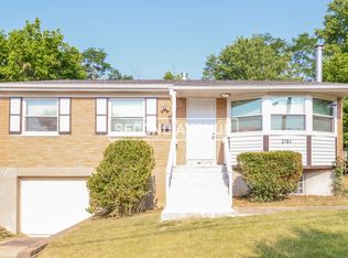 2781 Pickmeier Ln, Cincinnati, OH 45211