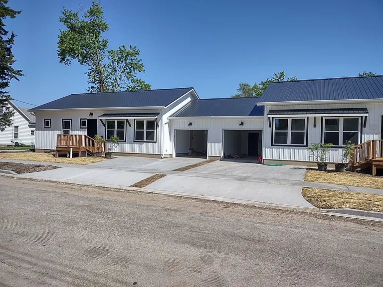 302 W Crawford Ave — Photo 64