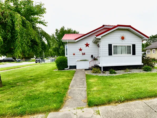 28 W 38th St, Anderson, IN 46013