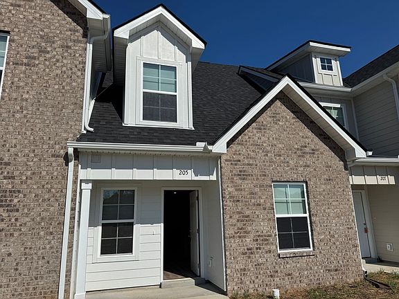 2nd image of 205 Mountaindale Dr