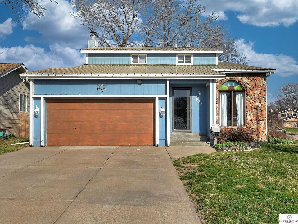 1st image of 811 Vannornam Dr