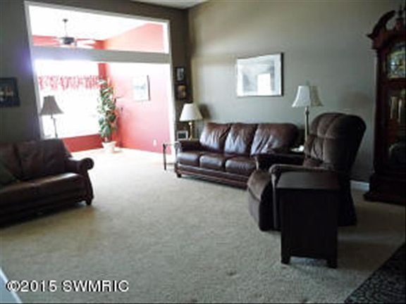 5th image of 8218 Stoney Ln SW
