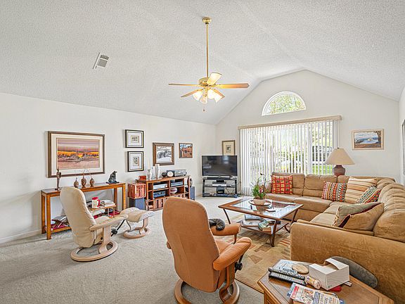 5th image of 144 Long Pointe Dr