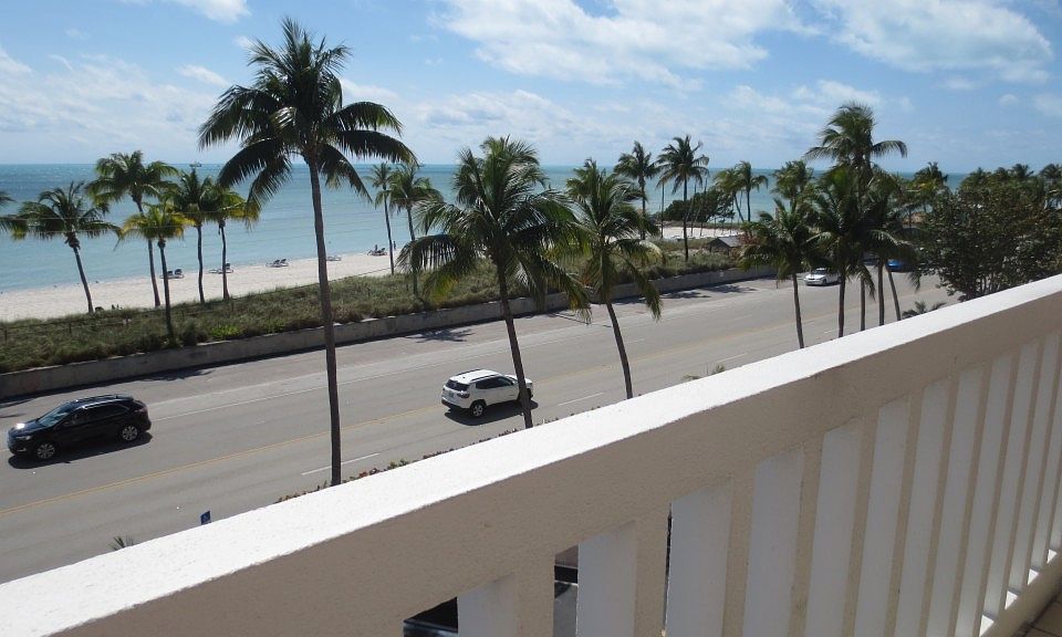 1st image of 2601 S Roosevelt Blvd APT 405A