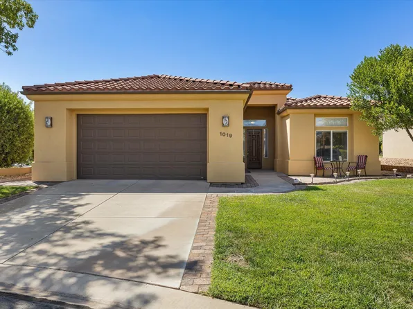1019 W Shadow Ridge Dr, Washington, UT 84780