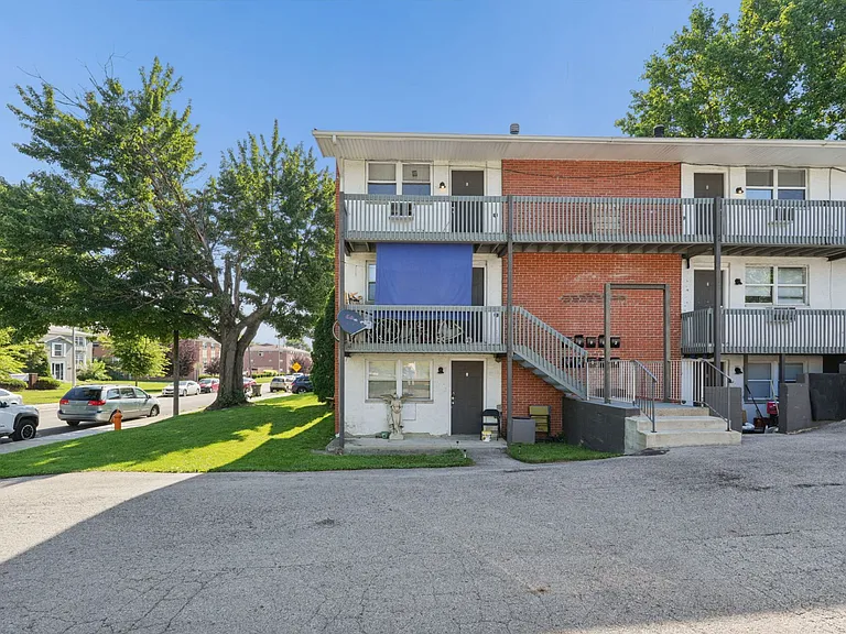 815 Riverview Dr #G — Photo 27