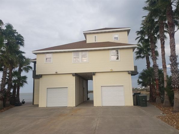 3722 Laguna Dr