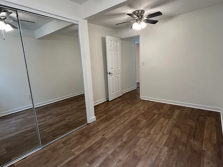 614 Boston Rd — Photo 20