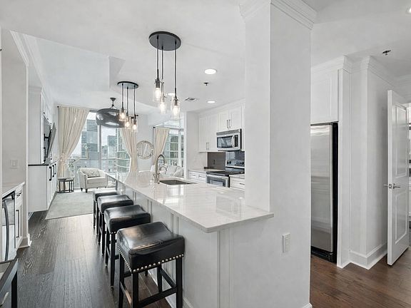 2nd image of 415 Church St APT 2112