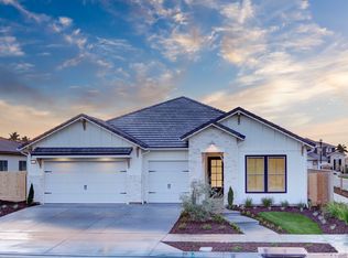 1687 N Blackwood Ave, Clovis, CA 93619