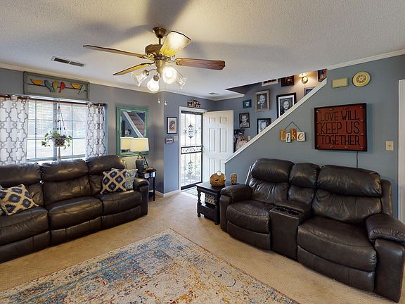 2nd image of 6898 Maury Dr
