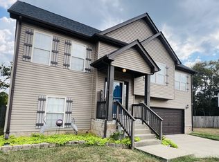 3703 Gray Fox Dr, Clarksville, TN 37040