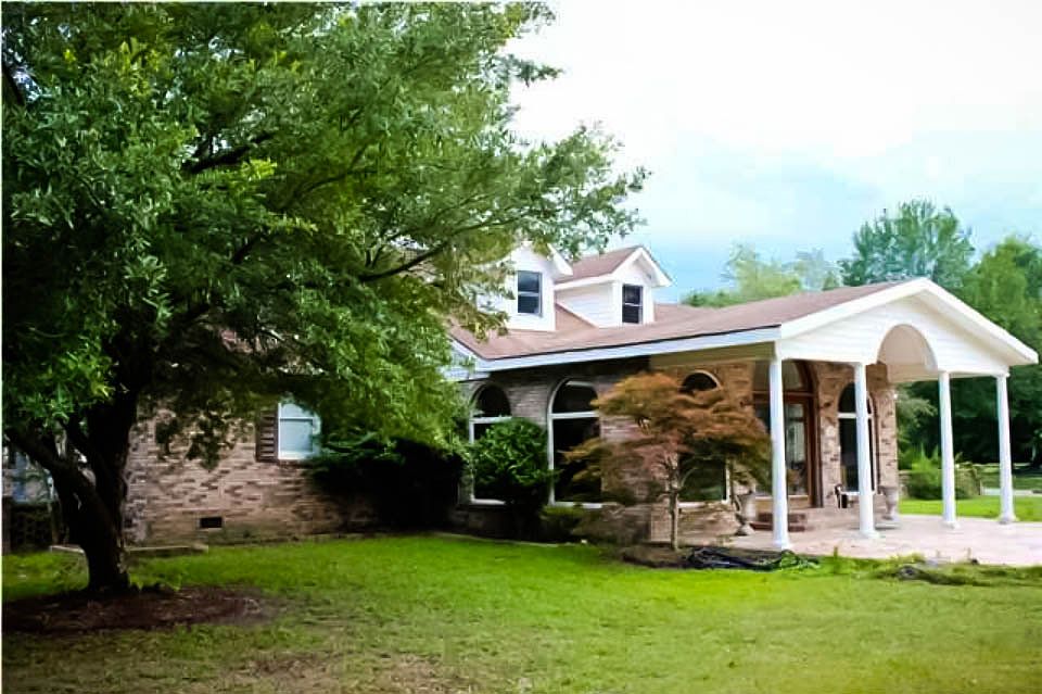 1st image of 103 New Hope Dr