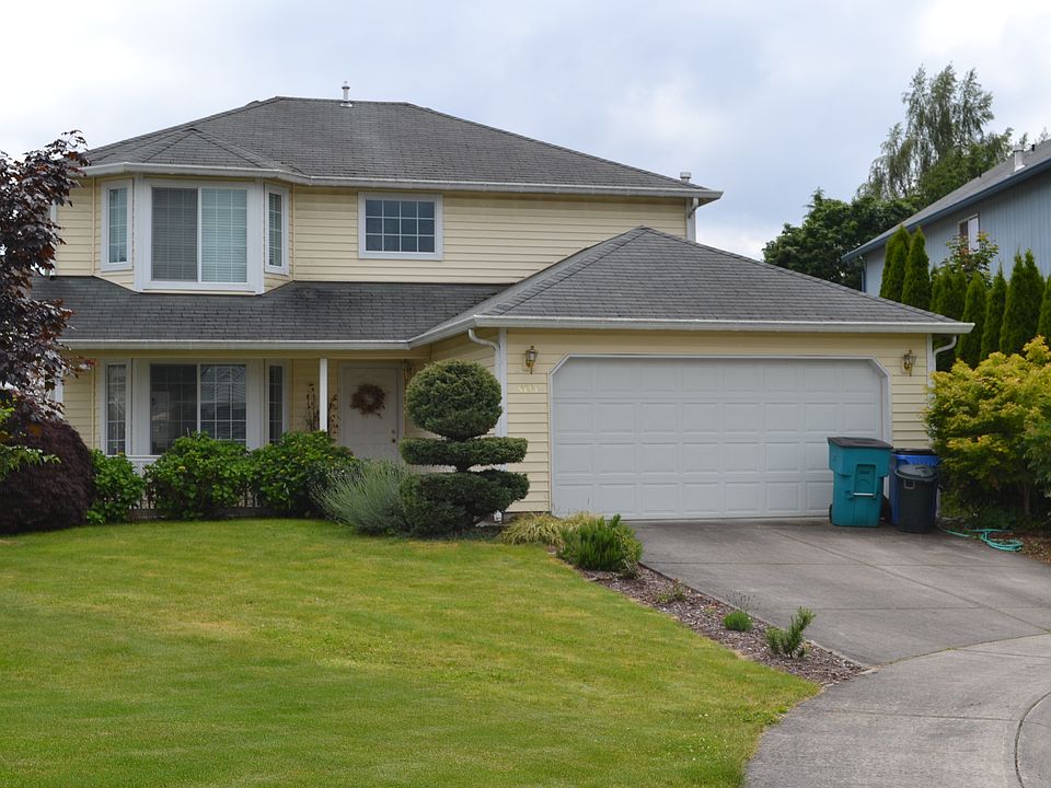 1st image of 4701 NE 40th St