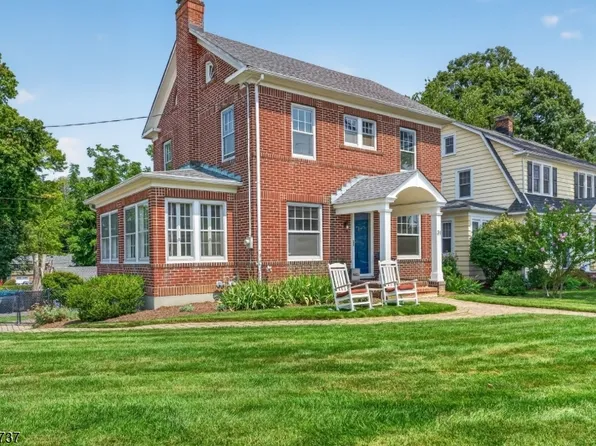 31 Frederick St, Morristown Town, NJ 07960