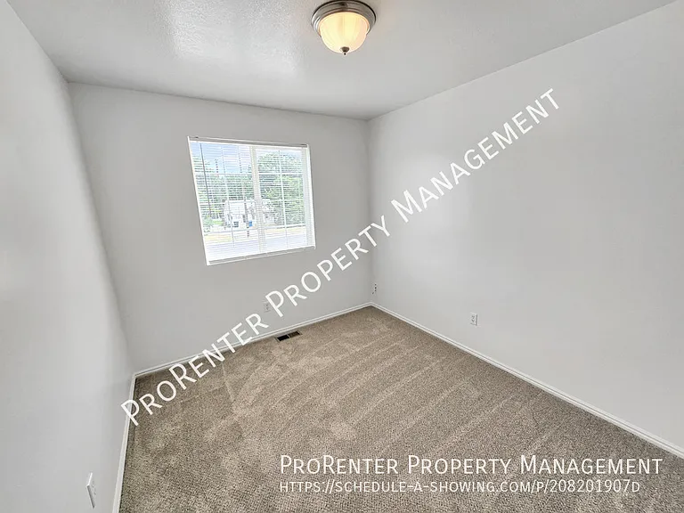 4409 S 900 W — Photo 20