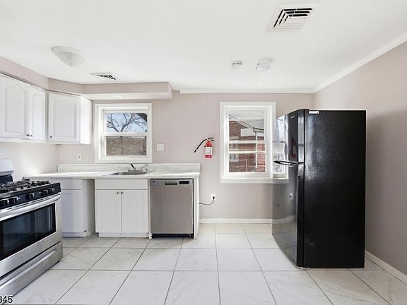 3rd image of 763 Audrey Dr
