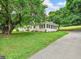 470 N Heidelberg Rd, Robesonia, PA 19551