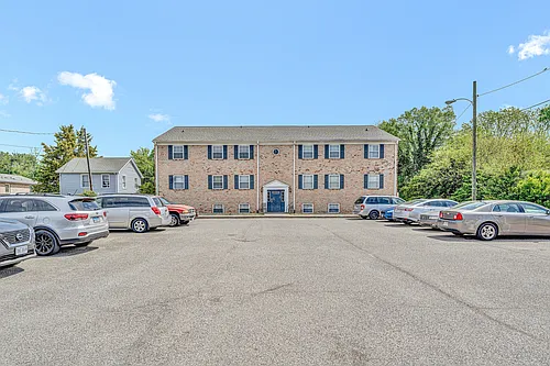 Ellsworth Place Photo 1