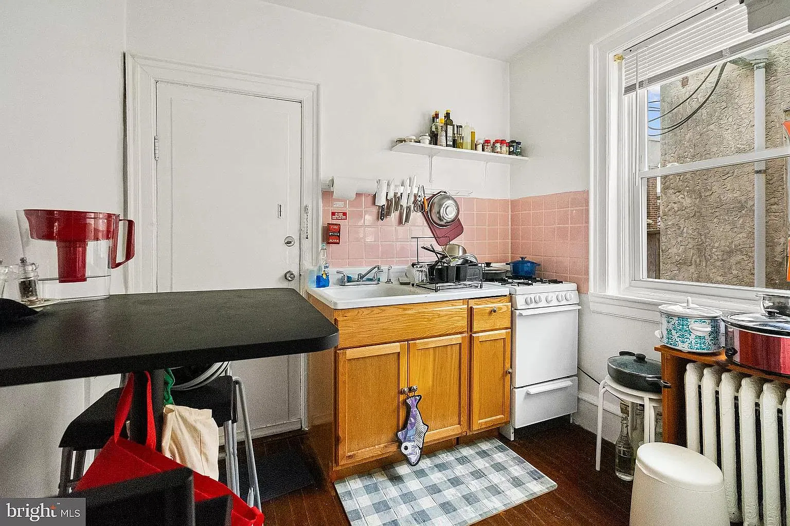 1 bed, 576 sqft, $1,295 — Photo 2
