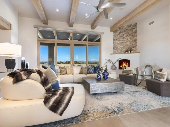 117 Thundercloud Rd, Santa Fe, NM 87506