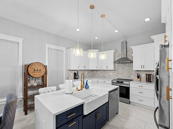 4th image of 1436 S Brook St #1
