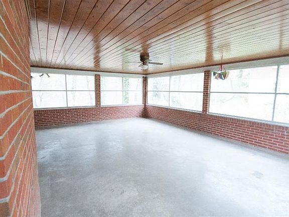 4th image of 3436 Landon St