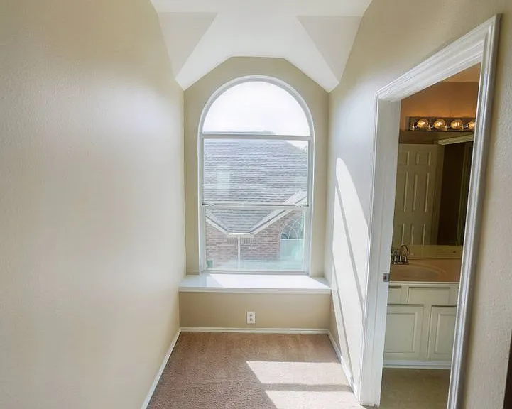 4736 Green Bluff Dr — Photo 31