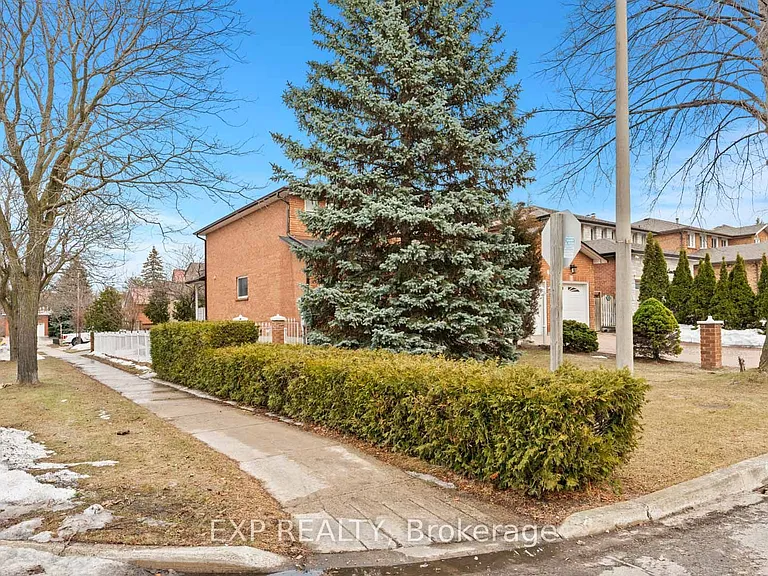61 Dundee Cres #MAIN — Photo 42