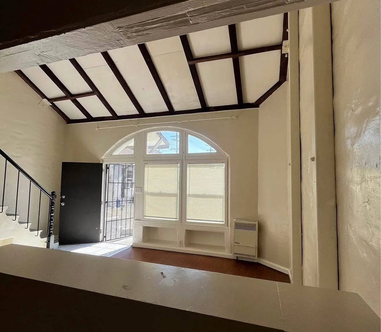 1 bed, $2,100 — Photo 4