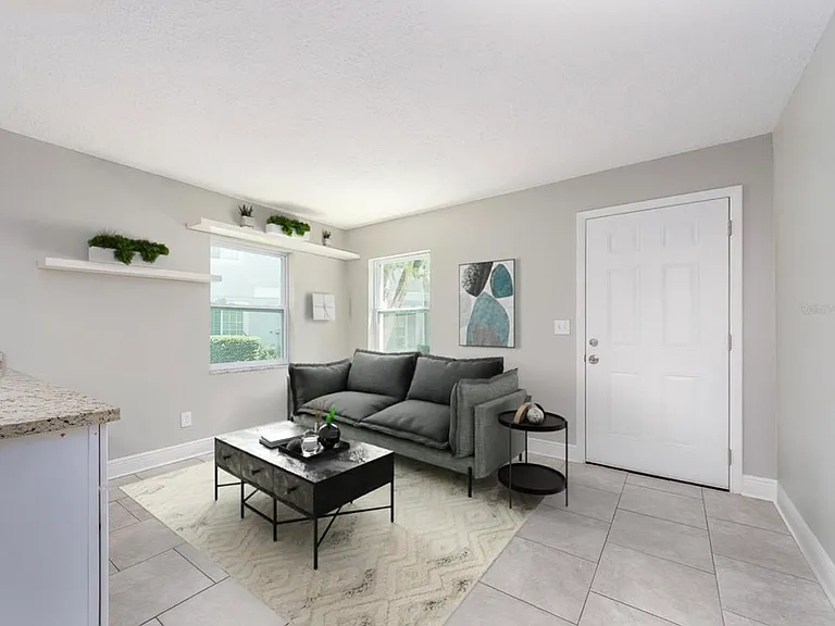 7246 E Bank Dr — Photo 2