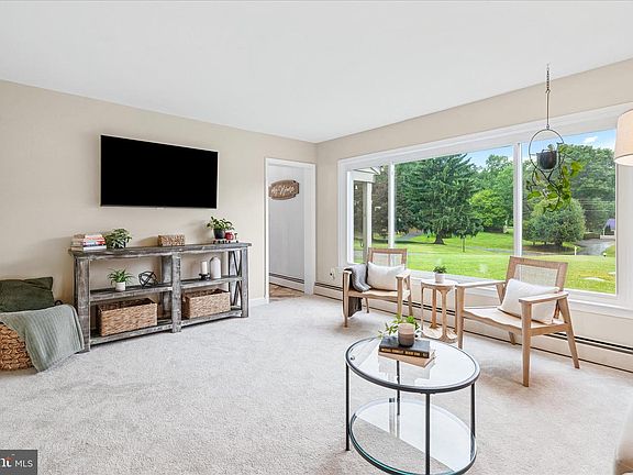 3rd image of 26508 Aiken Dr