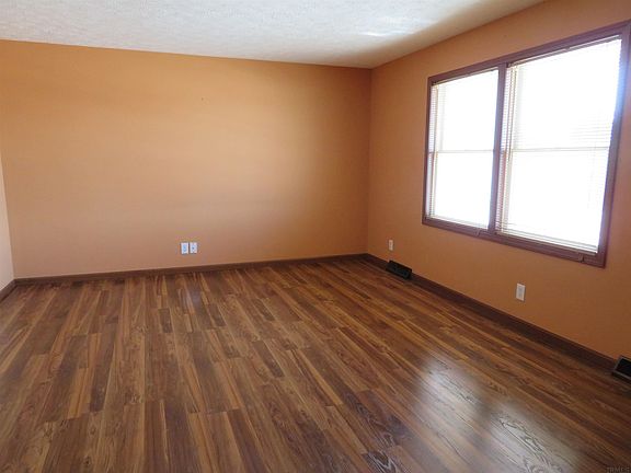 4th image of 25599 County Road 38