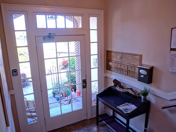 3rd image of 766 Belmont Ave E #10
