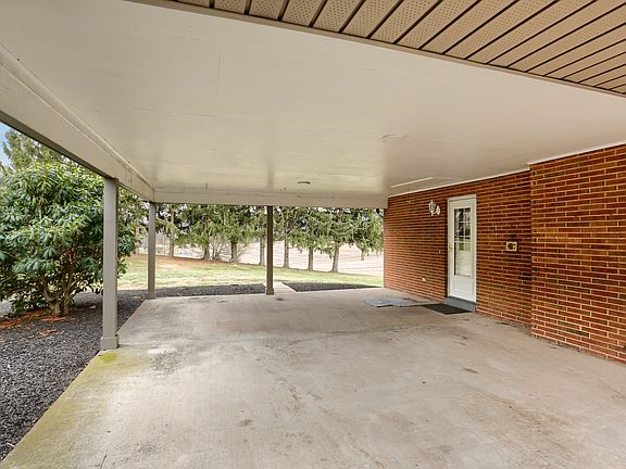 3rd image of 509 Shaffer Rd