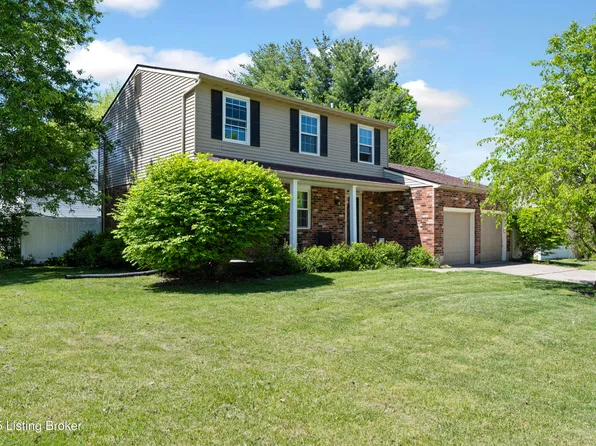 8512 Silver Fox Rd, Louisville, KY 40291