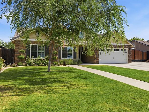 3rd image of 14908 Cotton Blossom Ave