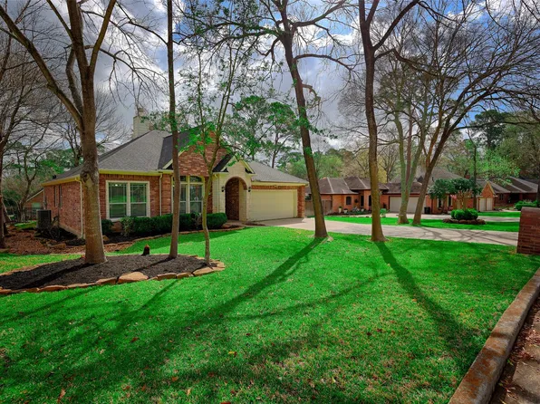 145 Dawns Edge Dr, Montgomery, TX 77356