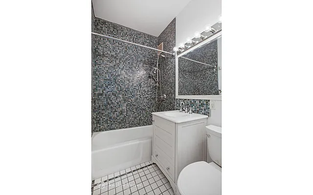 Rented by Douglas Elliman | media 28