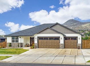 4777 Hathaway Dr, Medford, OR 97501